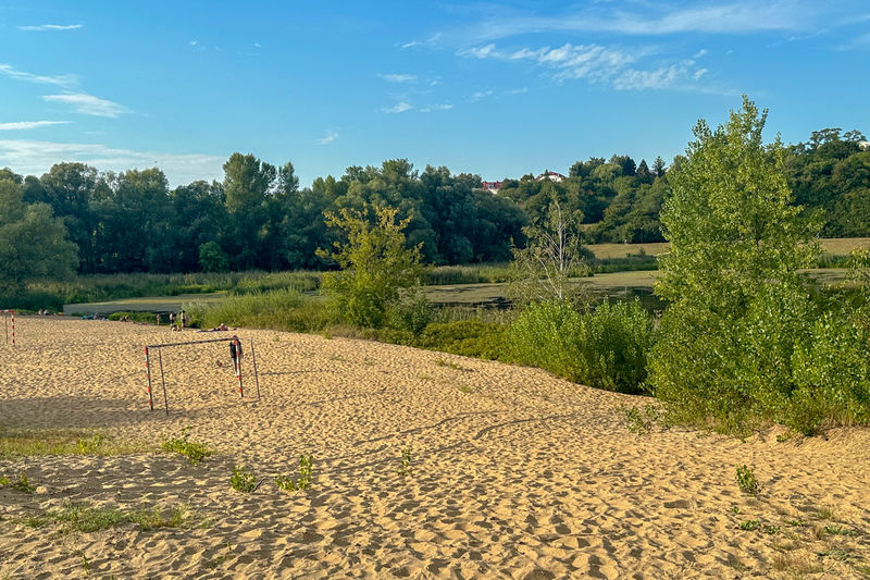 Dzika plaża nad Zalewem Sobótka w Płocku